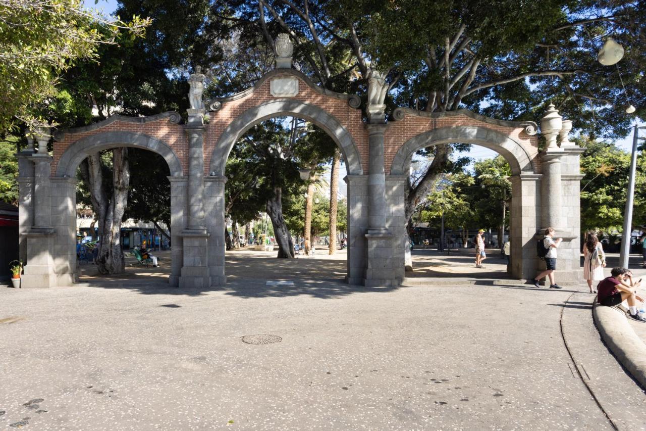Home2Book Charming Studio Santa Cruz City Views Buitenkant foto